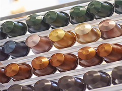 Coffee capsule fillin sealing machine